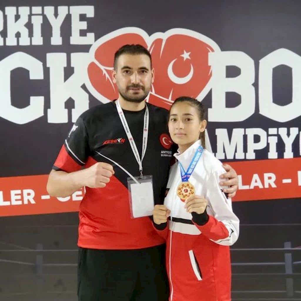 BEREN BÖLÜKBAŞ TÜRKİYE ŞAMPİYONU