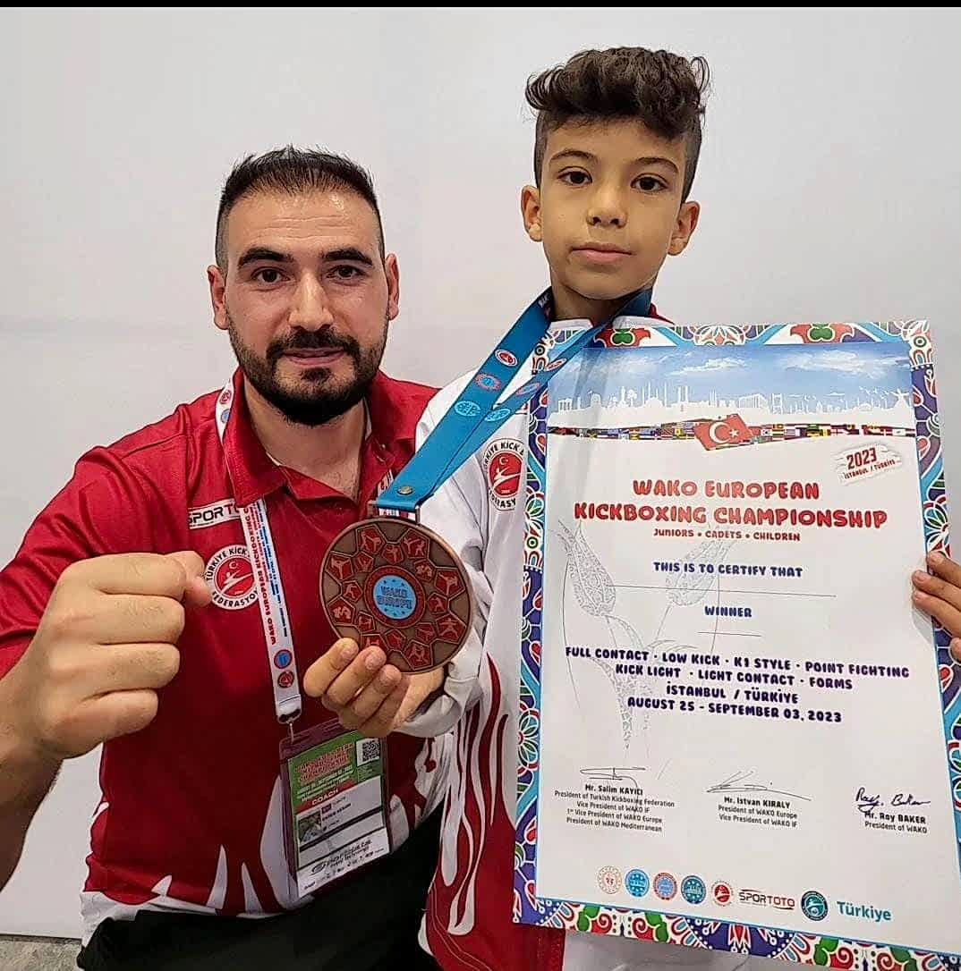 MİLLİ SPORCUMUZ POYRAZ DEMİR AVRUPA 3. SÜ 