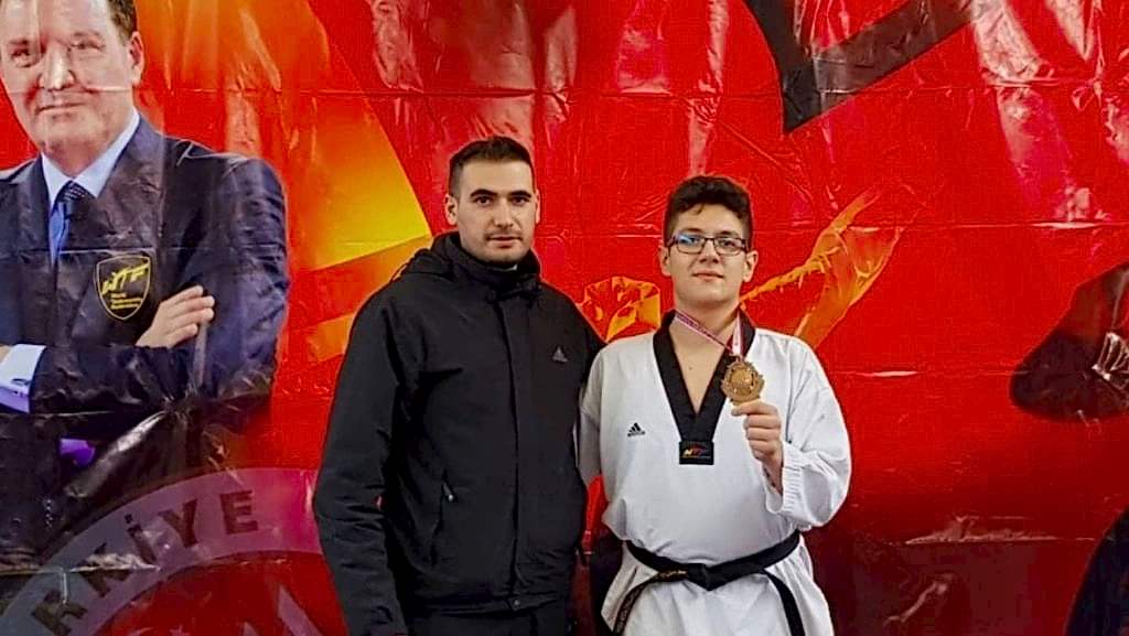 ÖĞRENCİLERİMİZİN BAŞARILARINA BİRLİKTE TANIK OLUYORUZ 