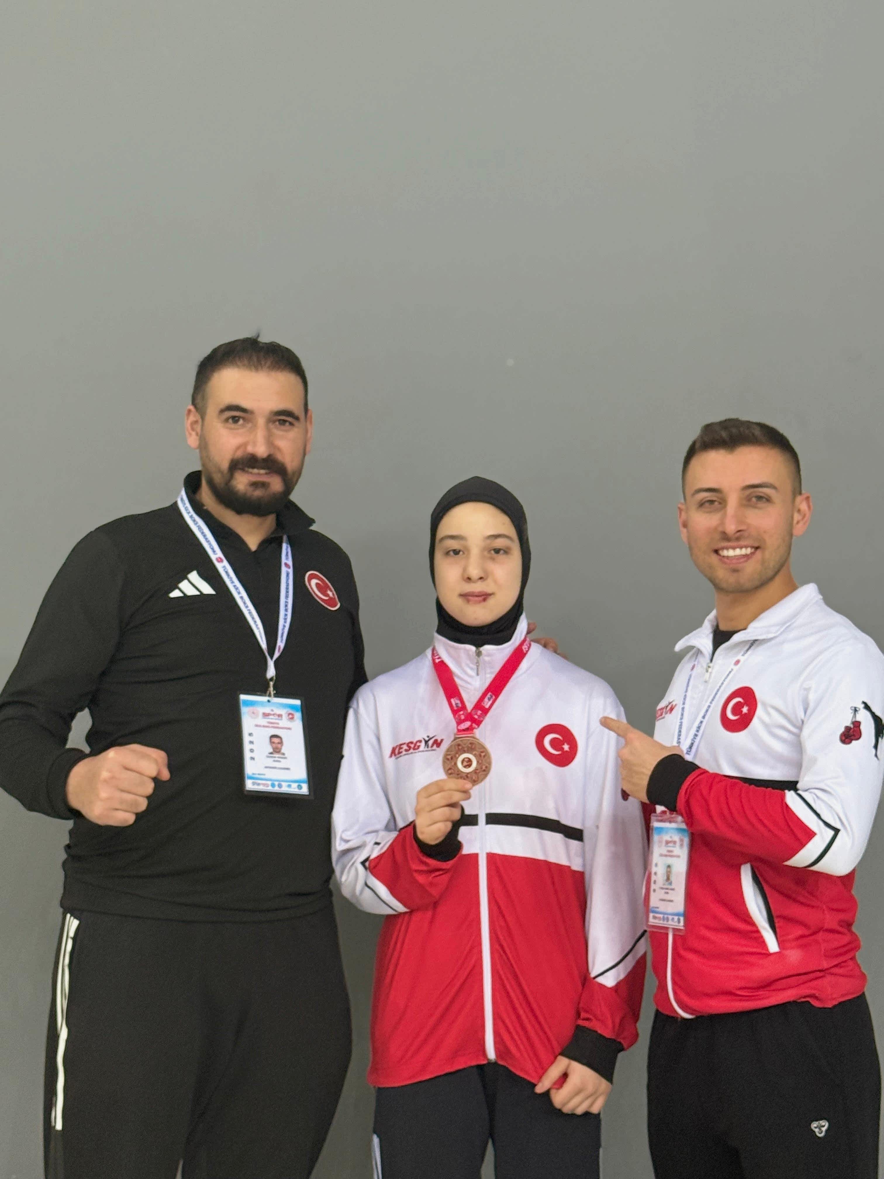 MİLLİ SPORCUMUZ BAHAR KARIŞMAN TÜRKİYE 3.SÜ (25-29 OCAK 2025 ANTALYA)