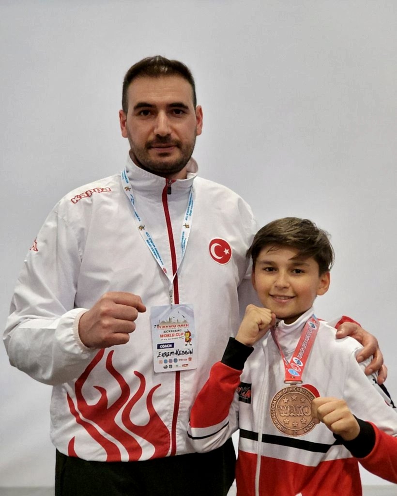 AHMET EREN İLİK DÜNYA KUPASI 3.SÜ 