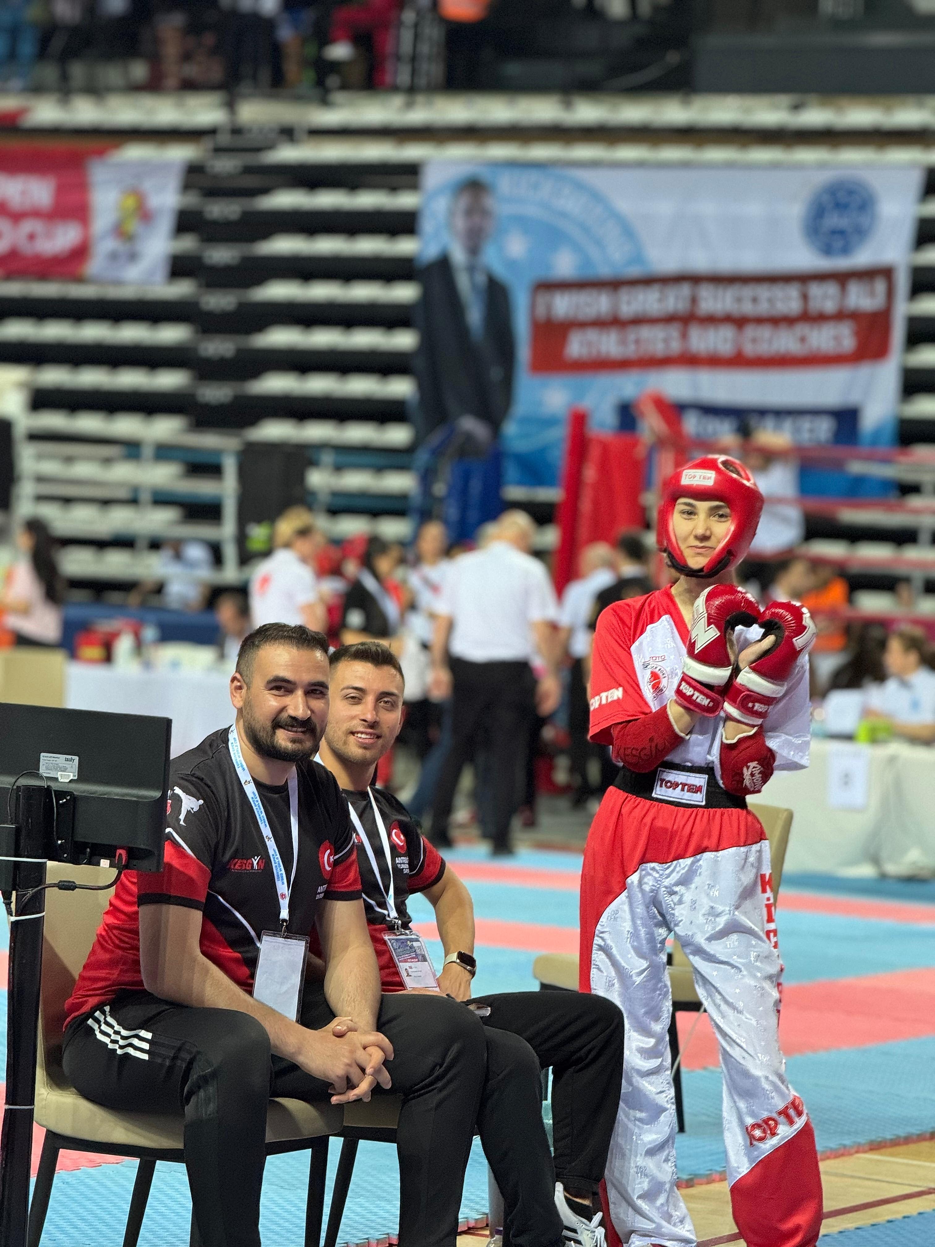 2025 YILI ONUR SPORCUSU MELİS ŞENER 